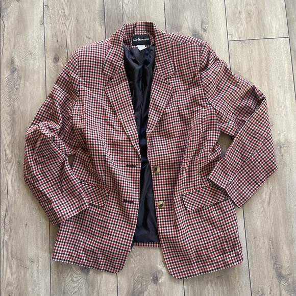 Jackets & Blazers - Plaid Blazer 🍁